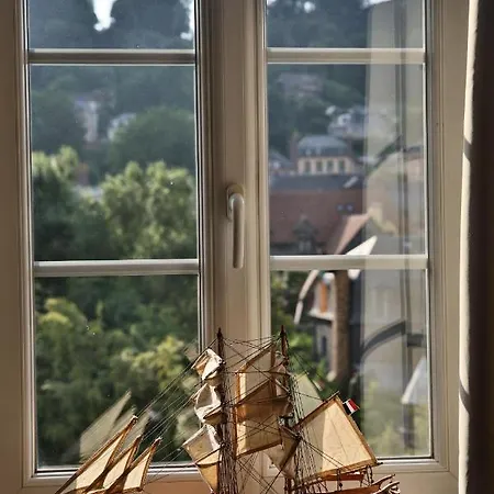 Daire A 4 Minutes En Voiture De La Plage Du Butin A Honfleur. 93471